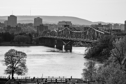 翁熄性放纵宝刀未老